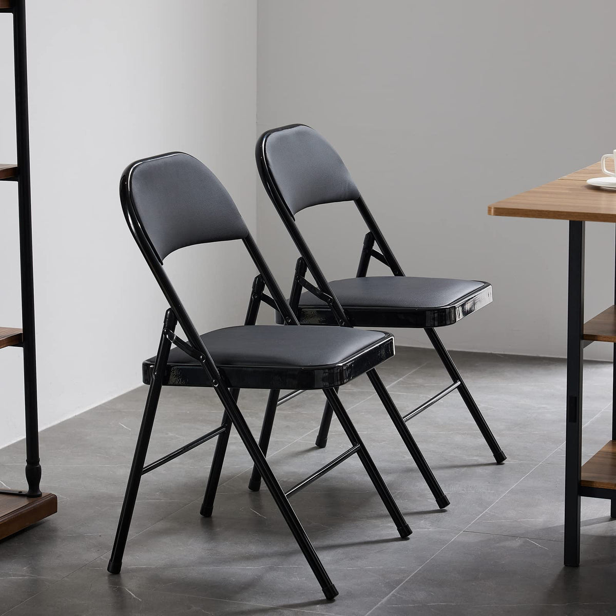 Black Folding Chairs with Padded Seats, 10 Pack I48622