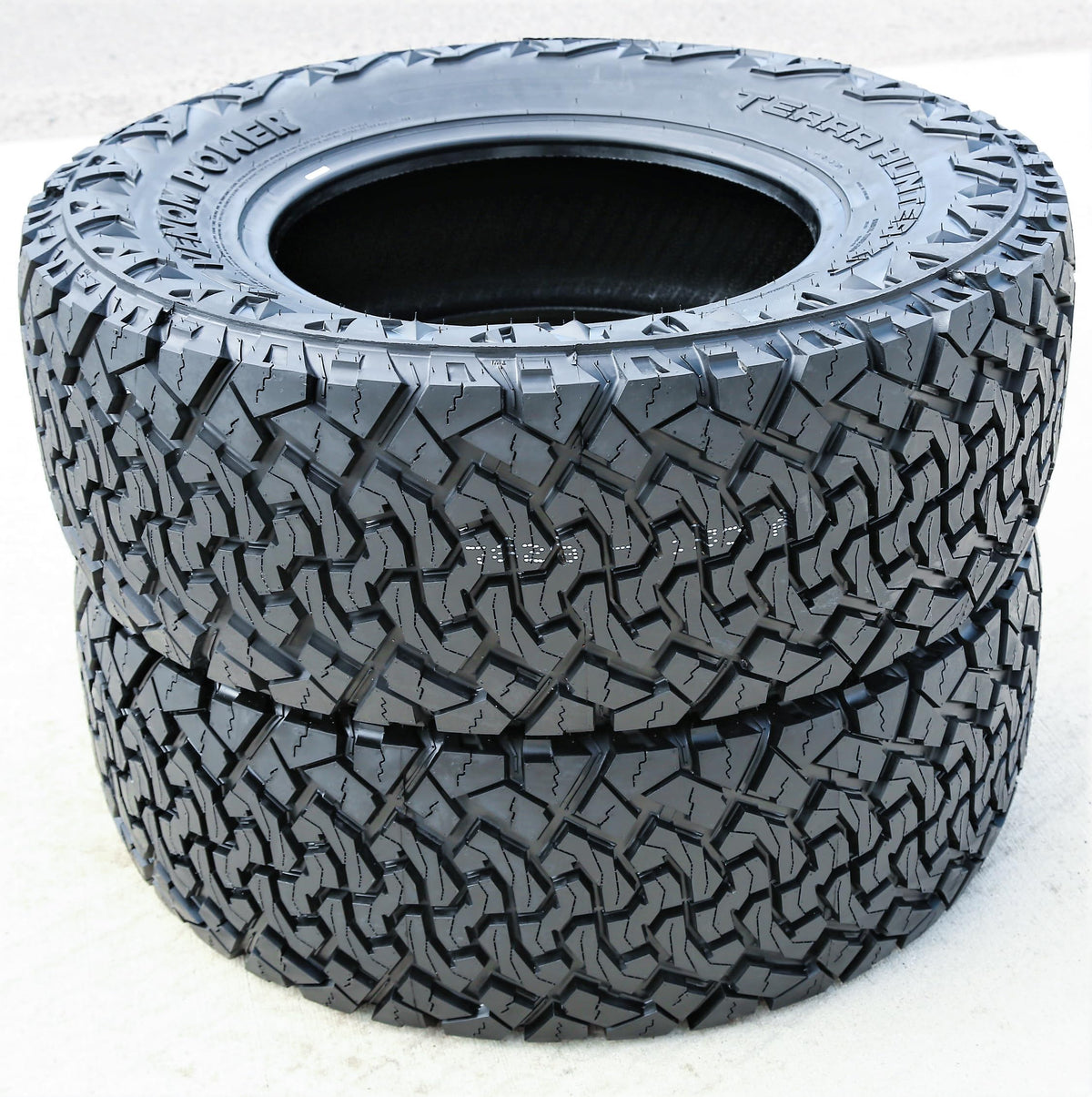 275/55R20 117T XL Tires F2055